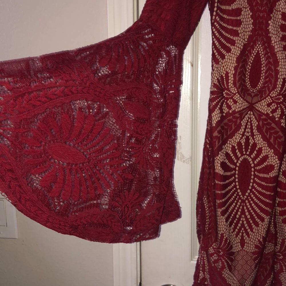 Short red dress - Picture 3 of 4